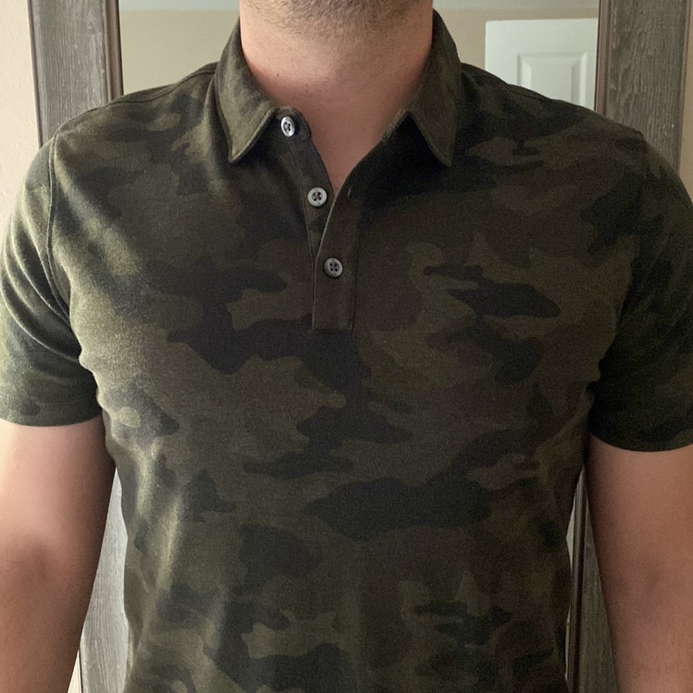 Banana Republic Luxury Touch Golf polo size L